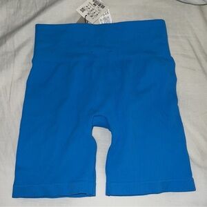 Pull&Bear Seamless Ribbed High-Rise Legging Shorts – Electric Blue (Size M–L)